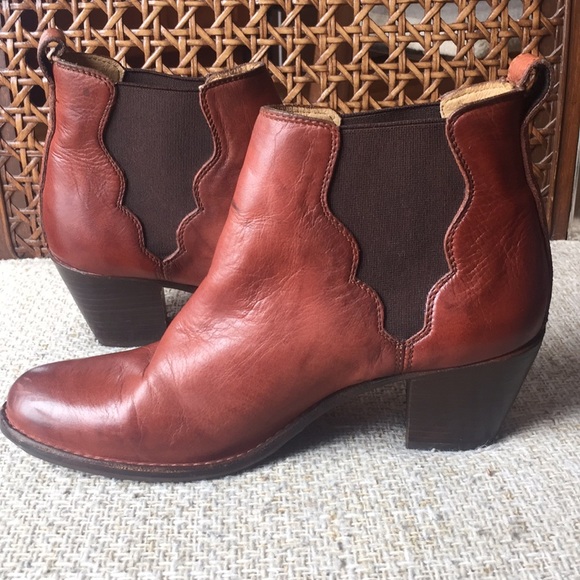 Frye Jackie Gore Stretch Ankle Boots in Cognac - Picture 6 of 8